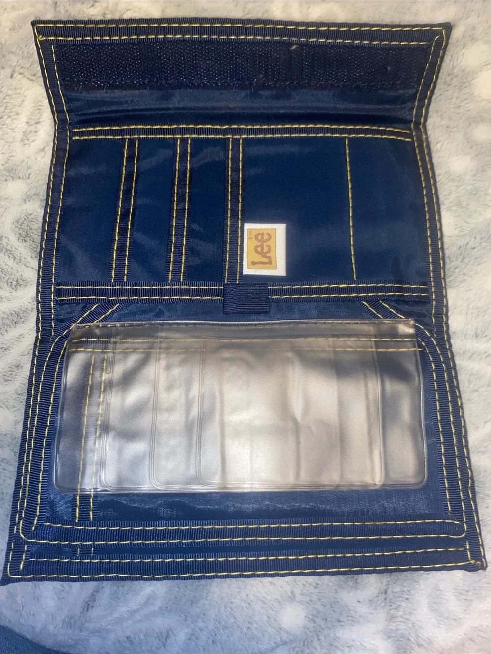 Lee multi pocket wallet new without tags